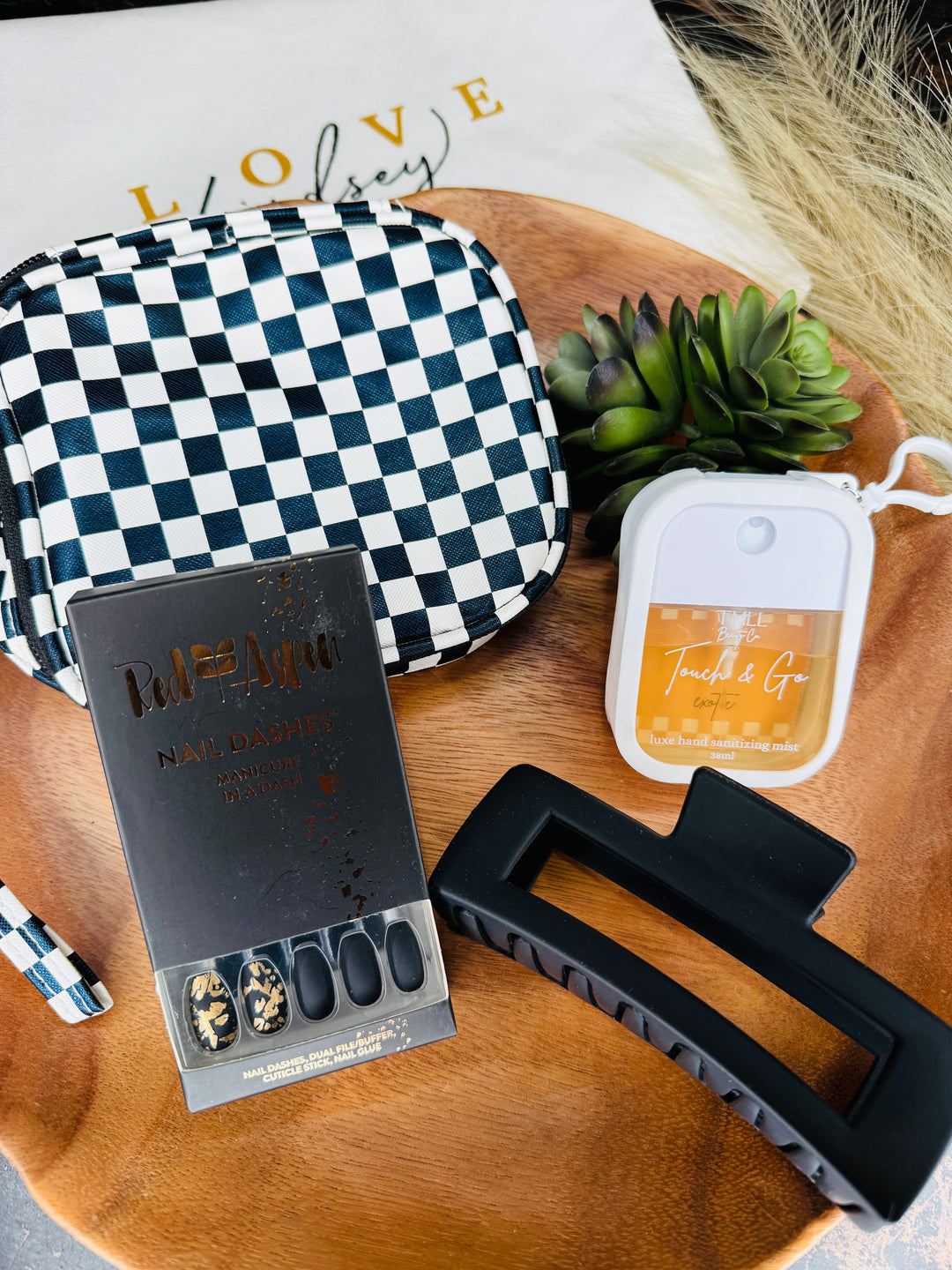 IT Girl Essentials Gift Set