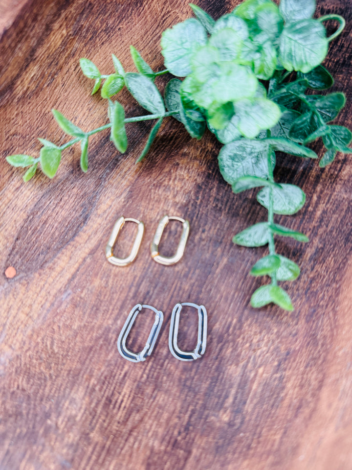 Link Earrings: 2 Colors