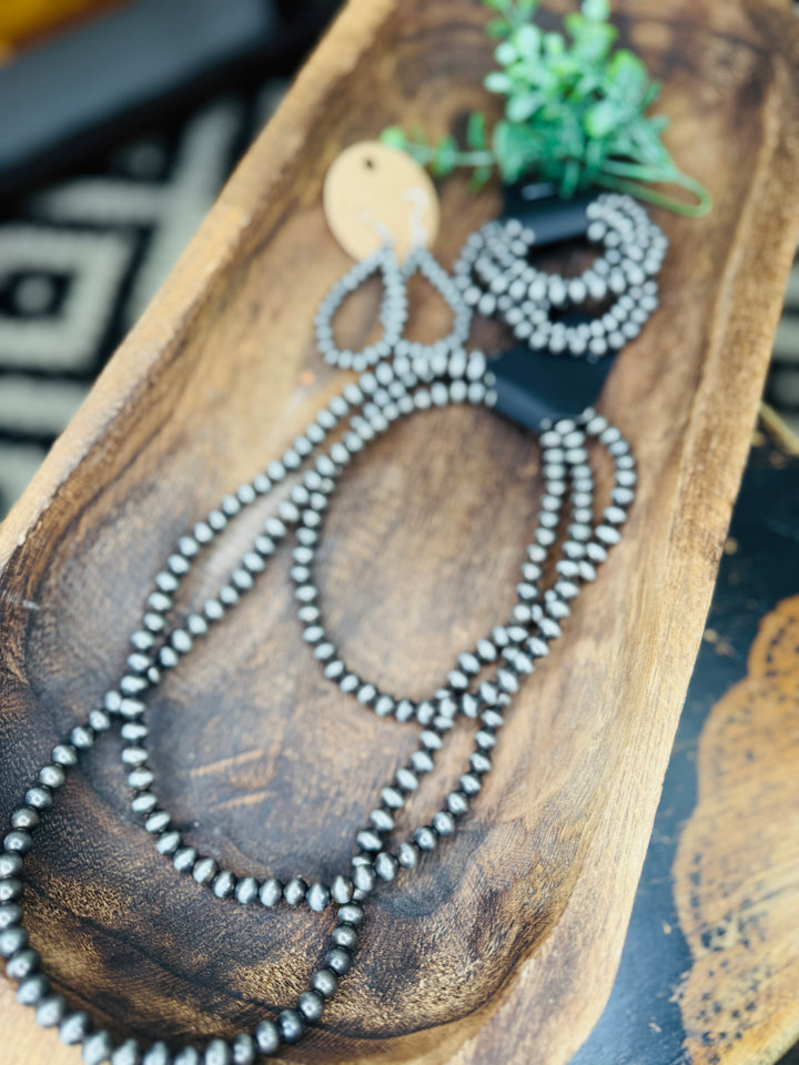 Navajo Pearl Bead Necklace, Earrings and Bracelet Set