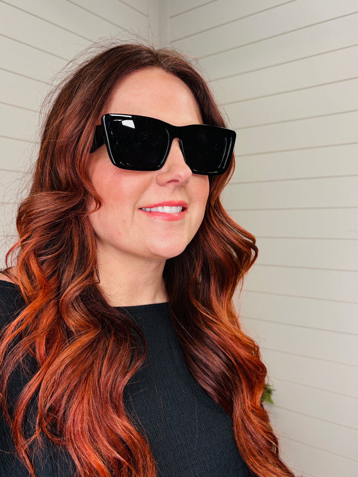 Glam Wide Frame Sunnies