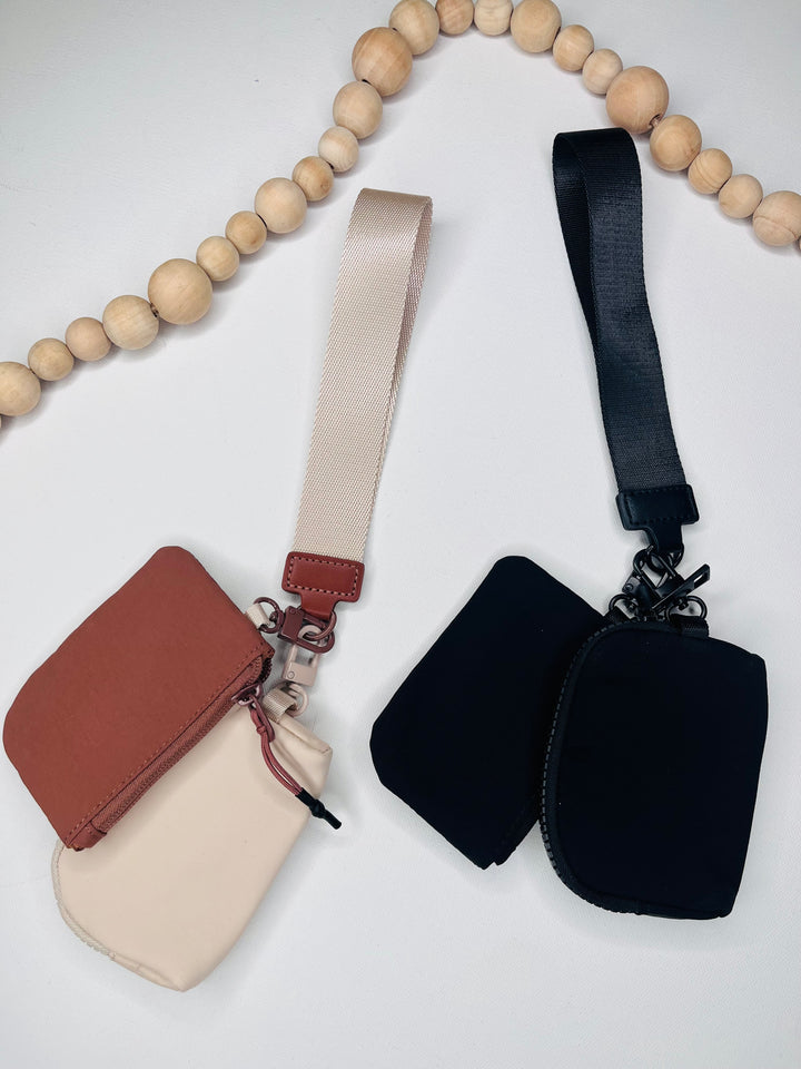 On The Go Wristlet : 2 Colors