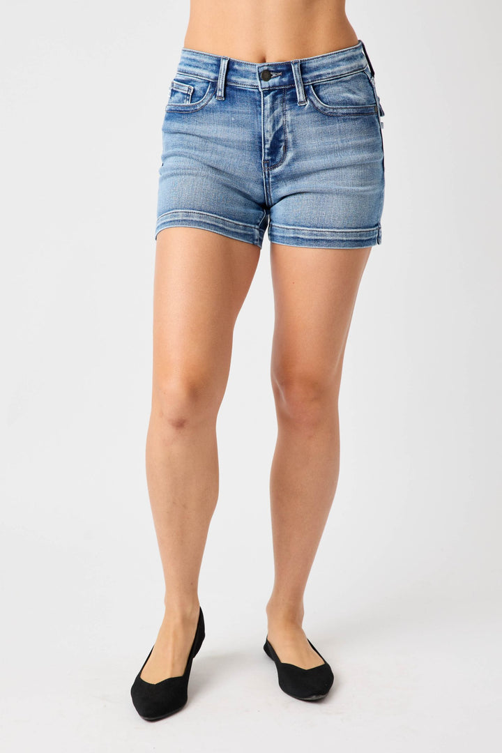 Judy Blue Mid Rise Flap Pocket Shorts
