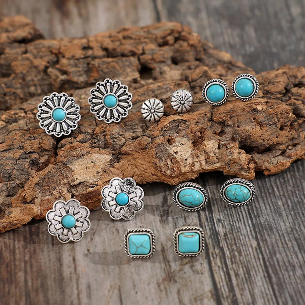 Tons To Love: Turquoise Stud Earring Set