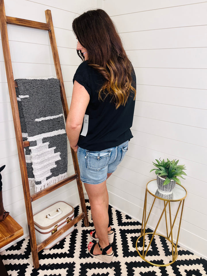 Judy Blue Mid Rise Flap Pocket Shorts