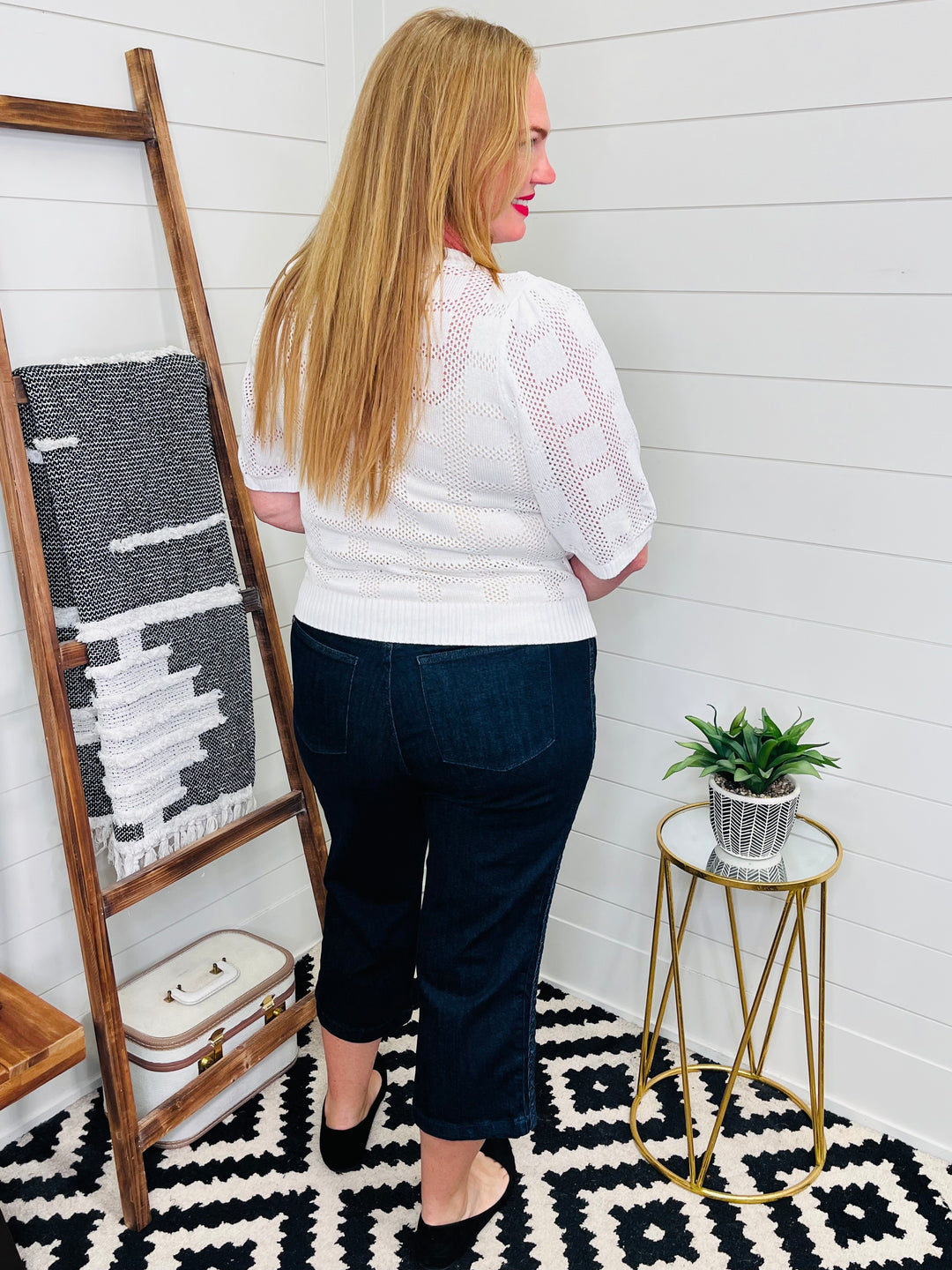 Ribbed Round Neck Knit Top: 2 Colors