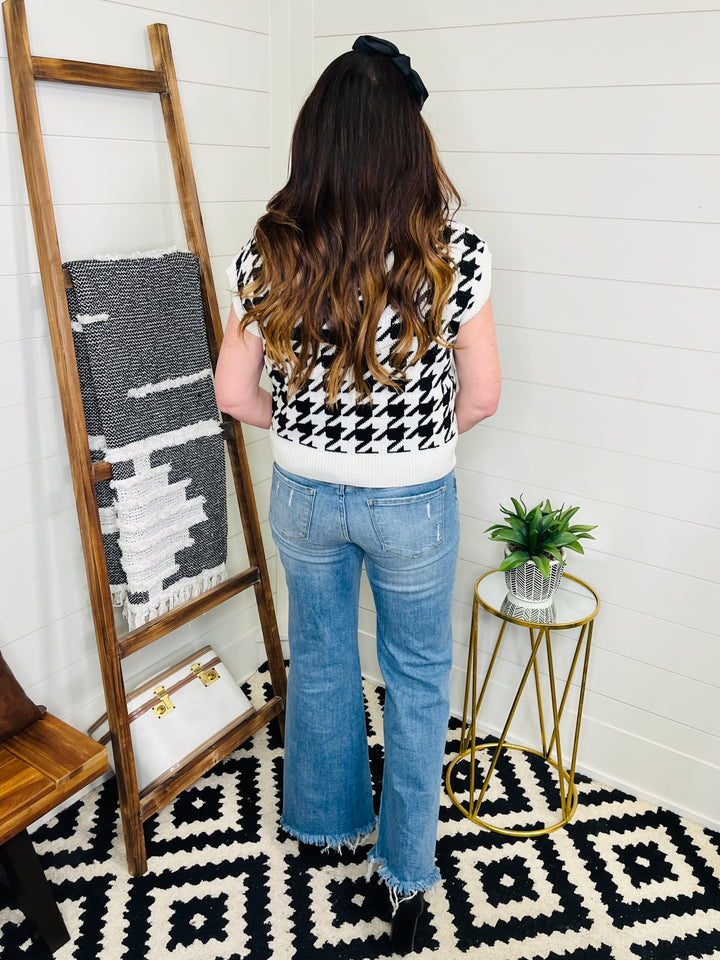 Knit Houndstooth Sweater Vest