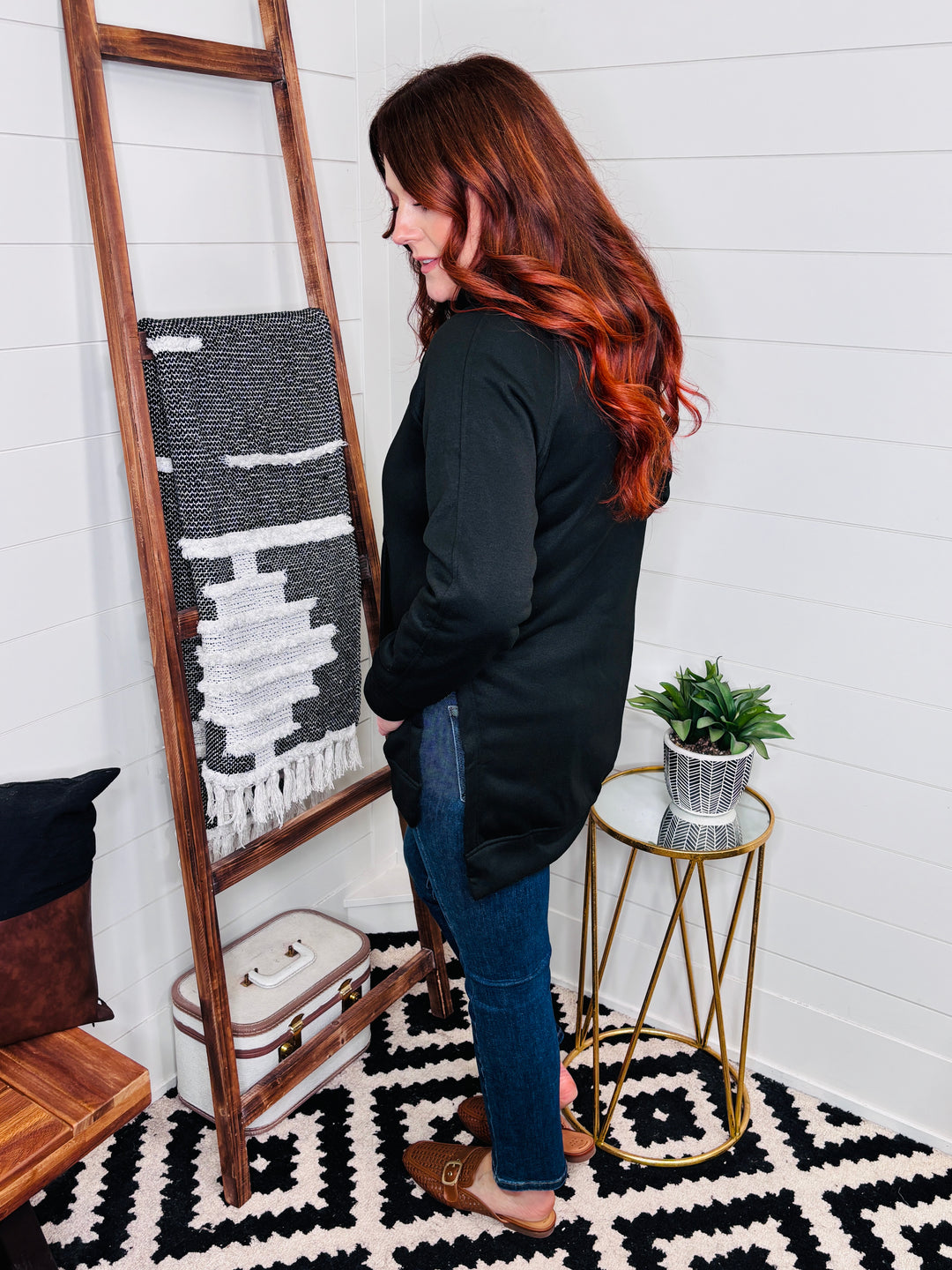 Side Slit Raglan Sleeve Hoodie : 2 Colors