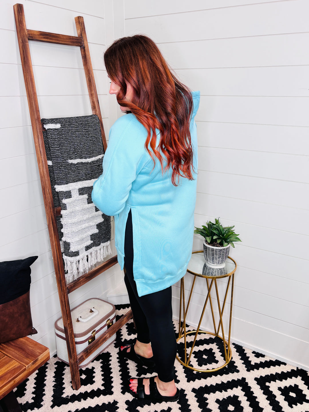 Side Slit Raglan Sleeve Hoodie : 2 Colors