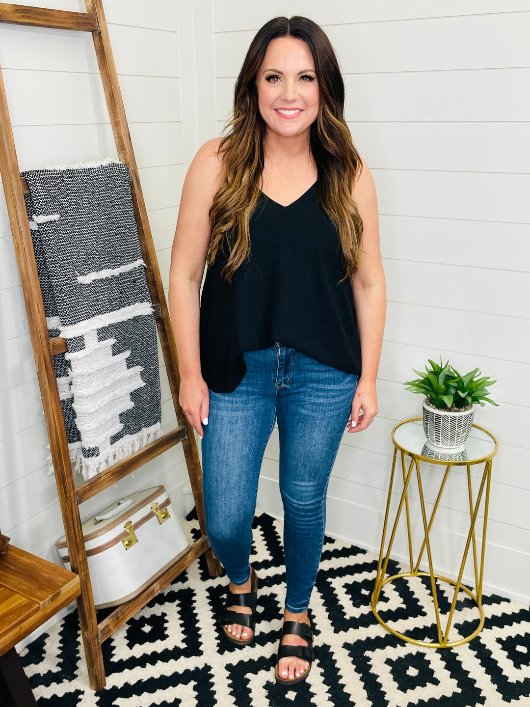 BEST SELLER RESTOCKED! Judy Blue: Mandy Mid Rise Medium Wash Skinny Jean