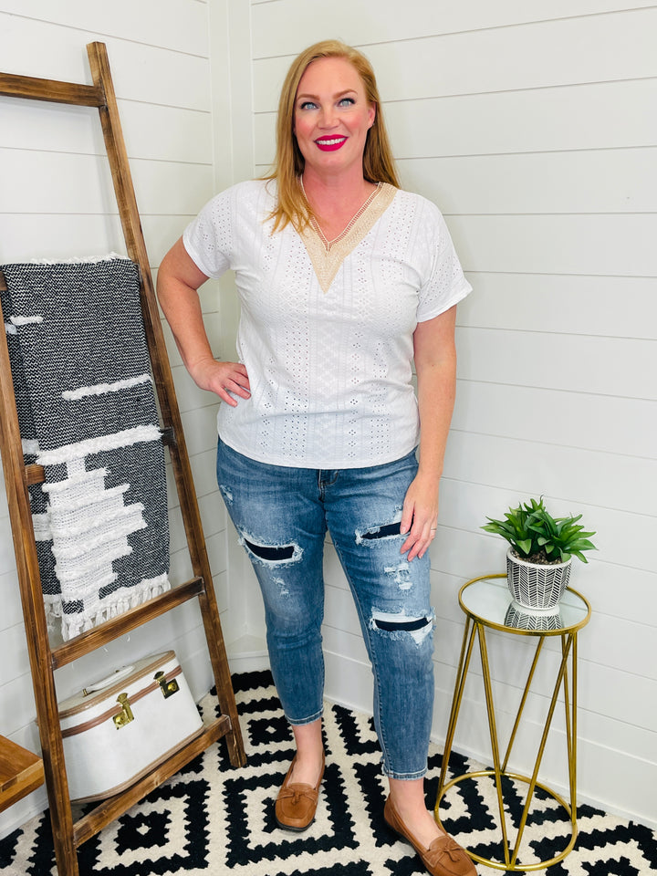 Eyelet Contrast V-Neck Tee