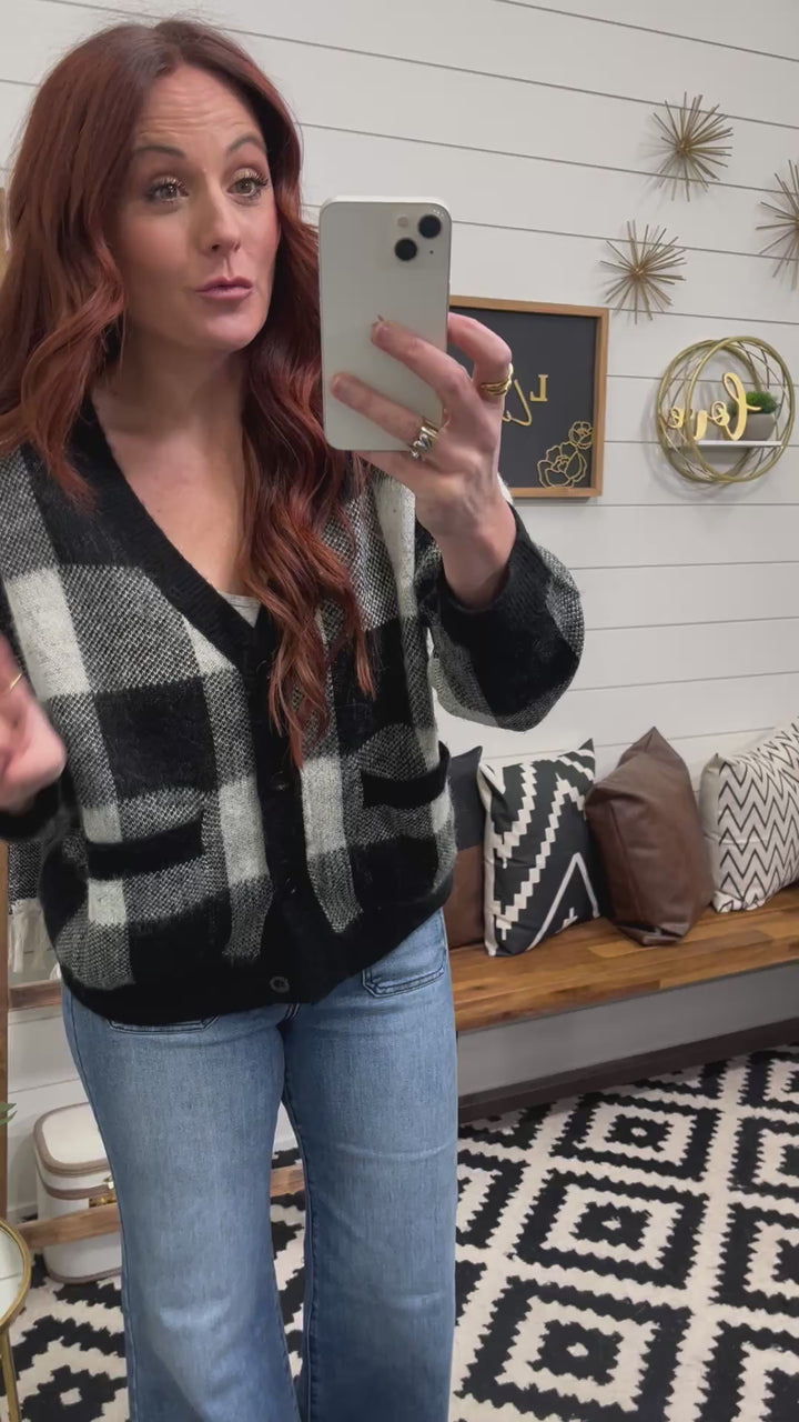 V Neck Checkered Cardigan