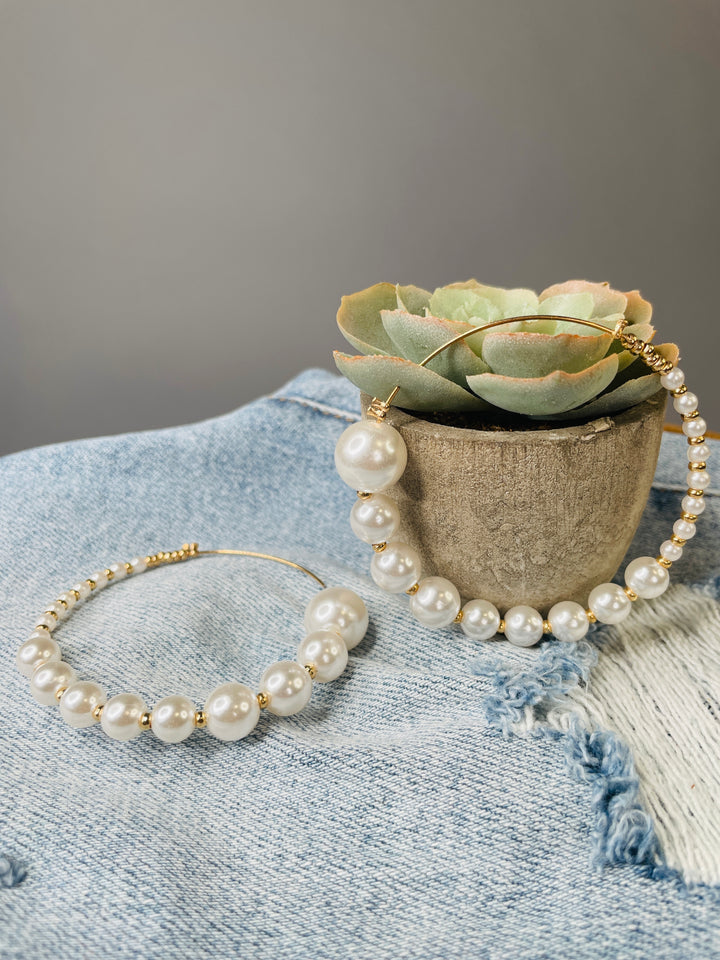 Hoop Earrings: Gradient Pearl and Gold