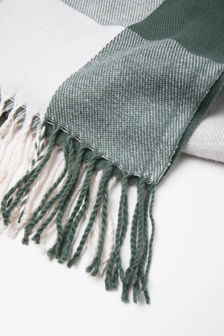 New Plaid Fringe Hem Scarf : 2 Colors